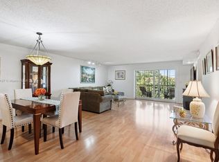 291 S Hollybrook Dr APT 303, Pembroke Pines, FL 33025