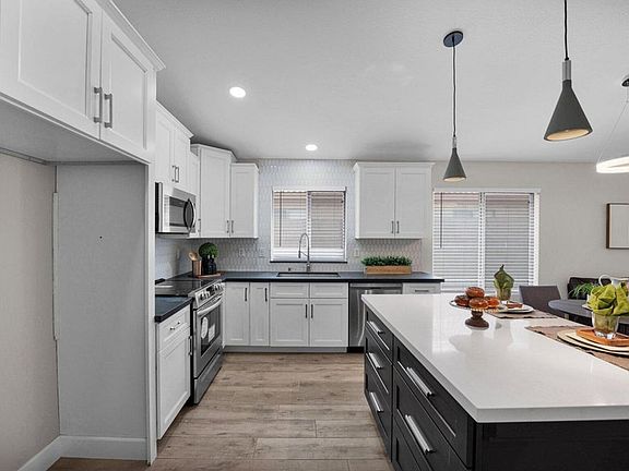 2nd image of 15442 N 86th Ln