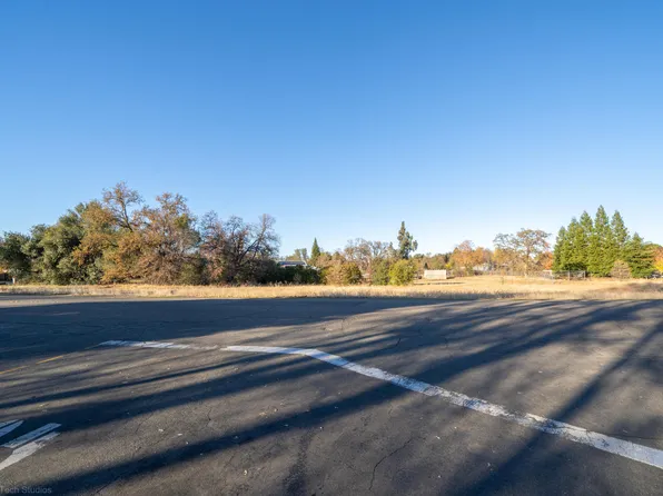 7587 Fiesta Way, Redding, CA 96002