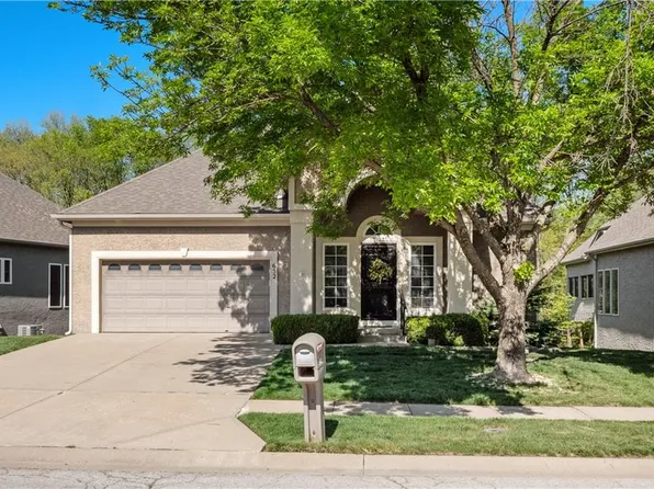 652 Rosewood Ct, Liberty, MO 64068