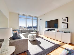 164 Kent Ave #10B, Brooklyn, NY 11249