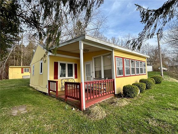 3rd image of 7854 Eagle Rd