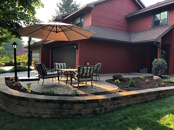 4th image of 78 Meadowbrook Dr