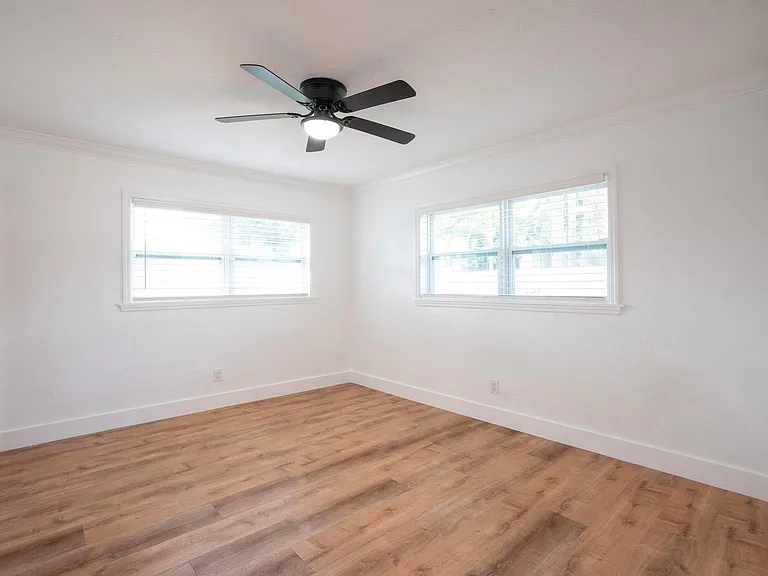 3468 NE 17th Ave #2 — Photo 9