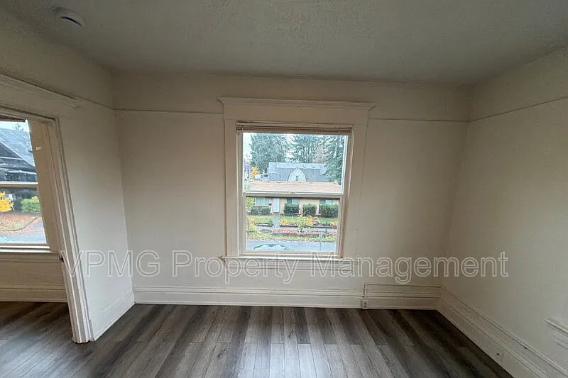 1 bed, 1.0 bath, $1,175 — Photo 3