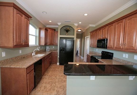 3rd image of 59 Butterfield Dr