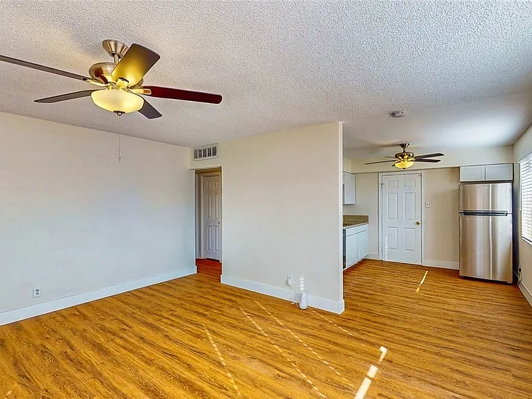 1302 Rexford Pl #1 — Photo 10