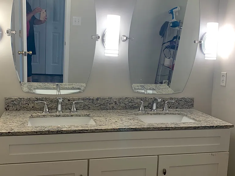 1005 Lakefront Dr — Photo 36