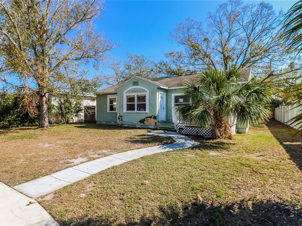 8401 5th St N, Saint Petersburg, FL 33702