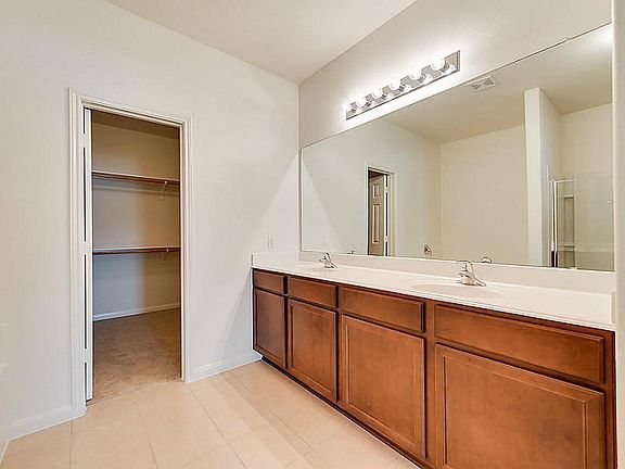 4th image of 2023 Heath Ridge Ln