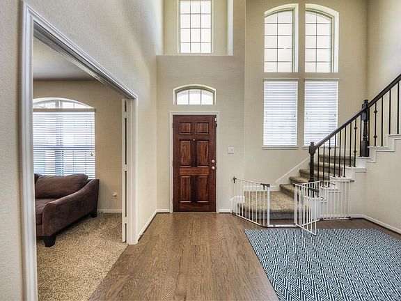 3rd image of 1530 Judson Oak Dr
