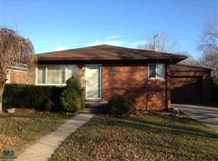 25148 Koontz St, Roseville, MI 48066