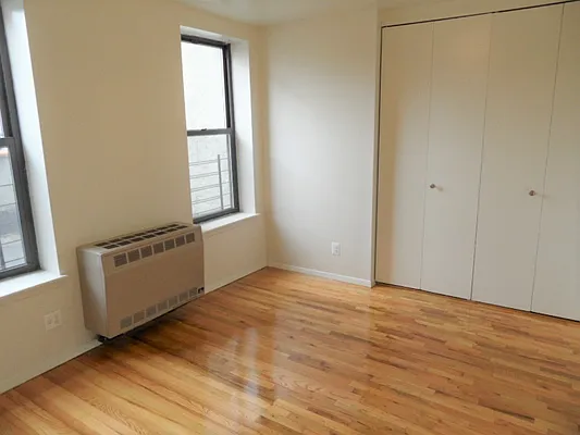 Rented by City Connections Realty | media 10