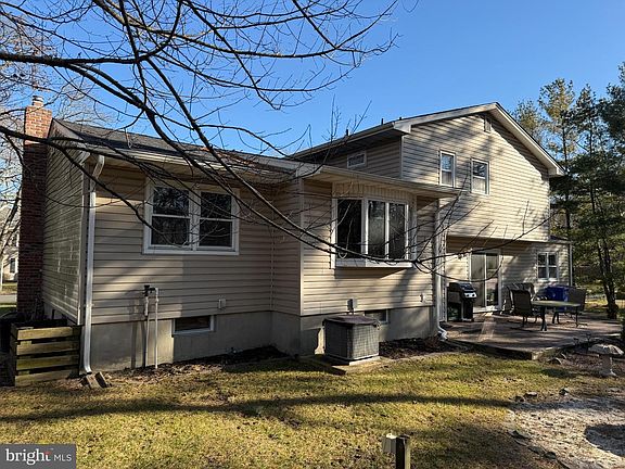 4th image of 4 Cambridge Ct