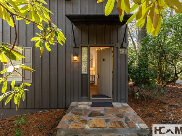 1884 Dillard Road, Highlands, NC 28741