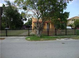 3635 SW 25th St, Miami, FL 33133