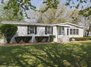 24984 E Point Dr, Mattawan, MI 49071