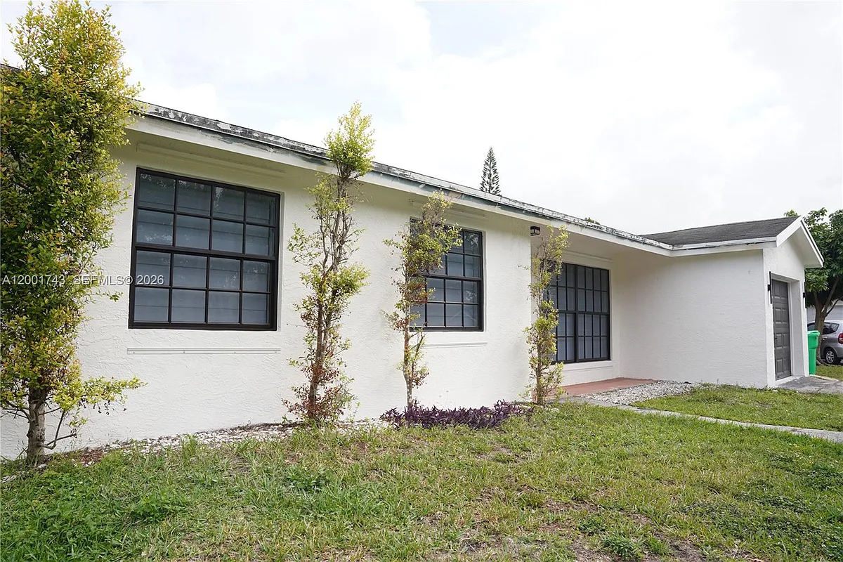 Building Photo - 4290 NW 120th Way