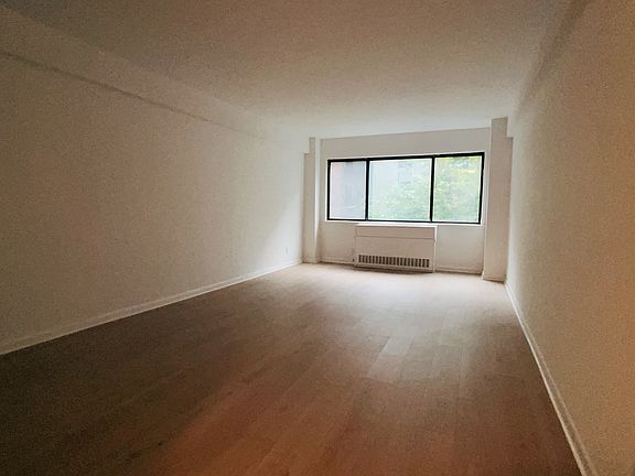 4th image of 310 W 56th St #4H