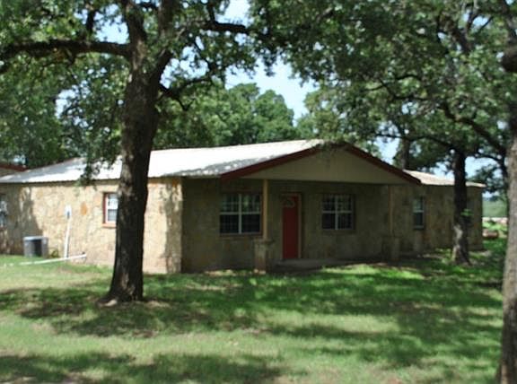 2nd image of 2705 Mineral Wells Hwy