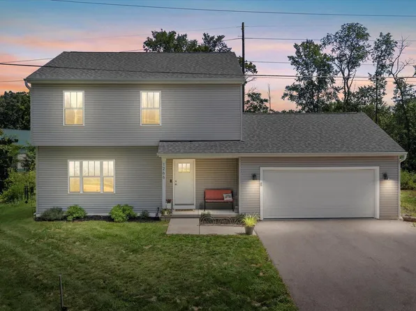 N1266 Maple ROAD, Genoa City, WI 53128