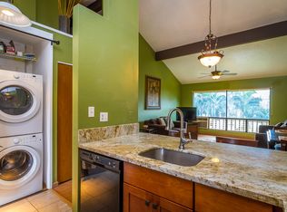 15 Kulanihakoi St APT 17F, Kihei, HI 96753