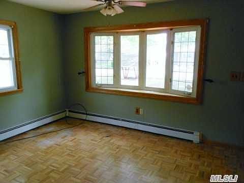 5th image of 132 Geery Ave