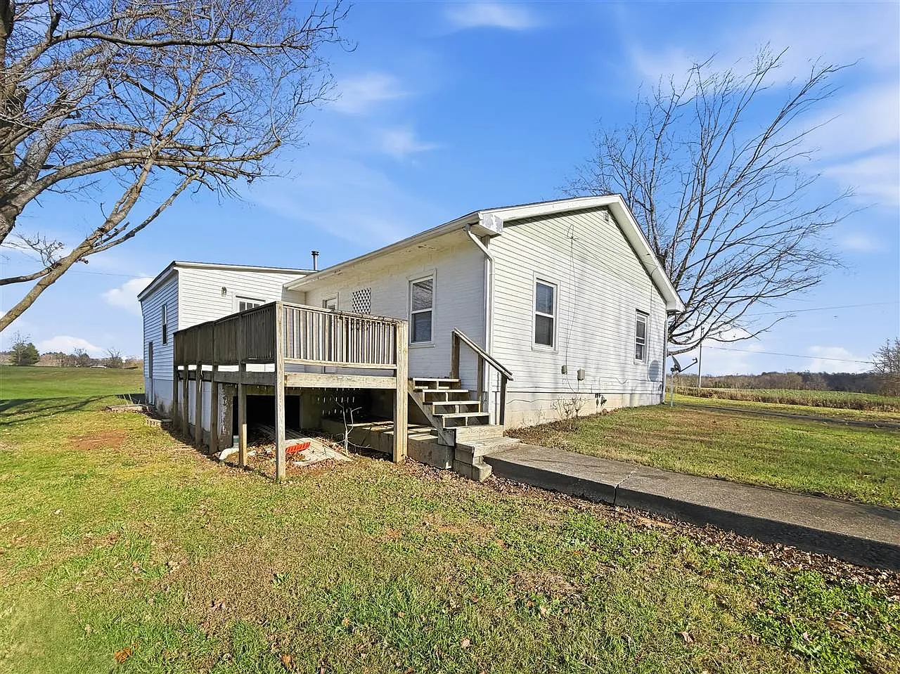 3 bed, 1452 sqft, $1,549 — Photo 3