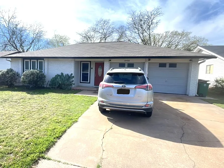 10408 Leaning Willow Dr — Photo 1