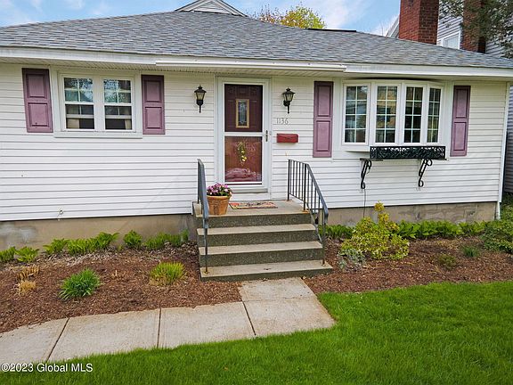 2nd image of 1136 Ardsley Rd