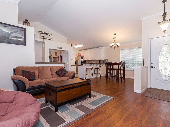 4th image of 5024 Burnbrae Pl