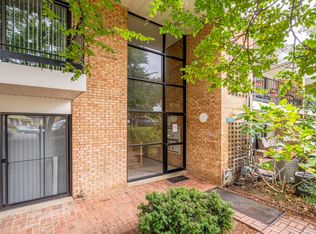5105 10th Pl S APT 203, Arlington, VA 22204