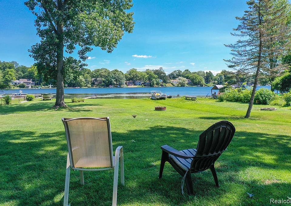 1st image of 6376 Buckshore Dr