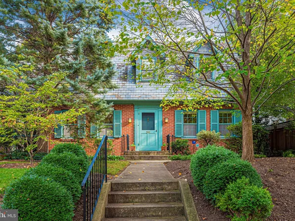 318 W College Ter, Frederick, MD 21701