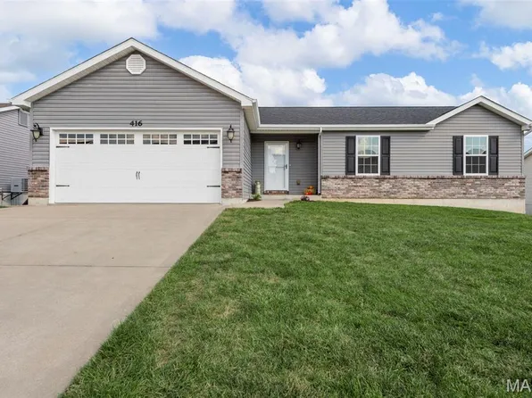 416 Prairie Creek Dr, Wentzville, MO 63385