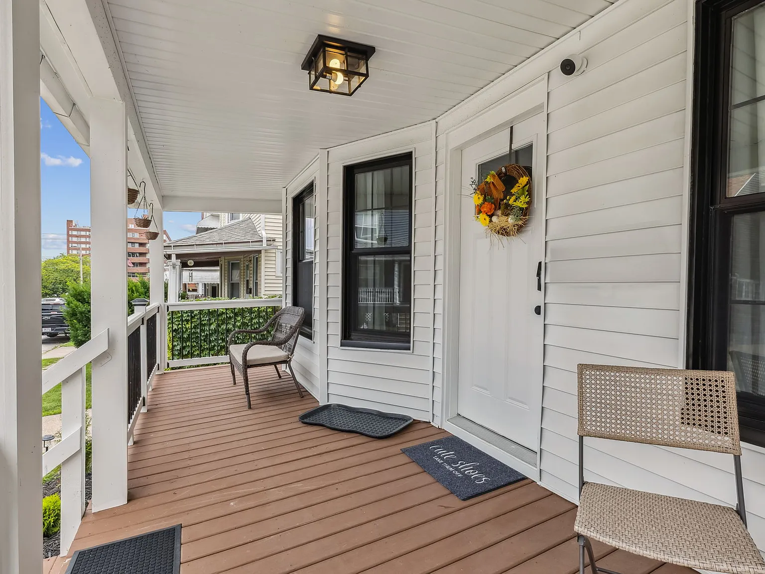 1433 Olivewood Ave — Photo 4