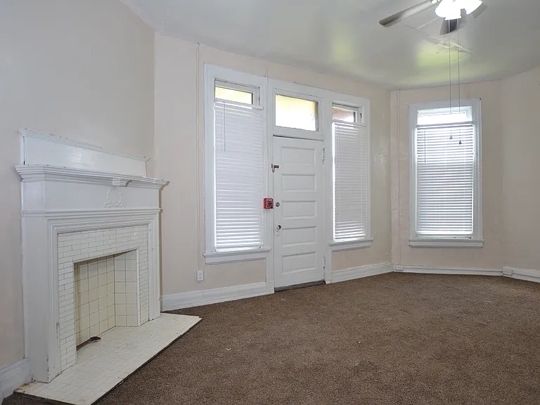 719 Main St #2 — Photo 5