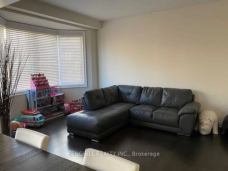 34 William Luck Ave — Photo 5