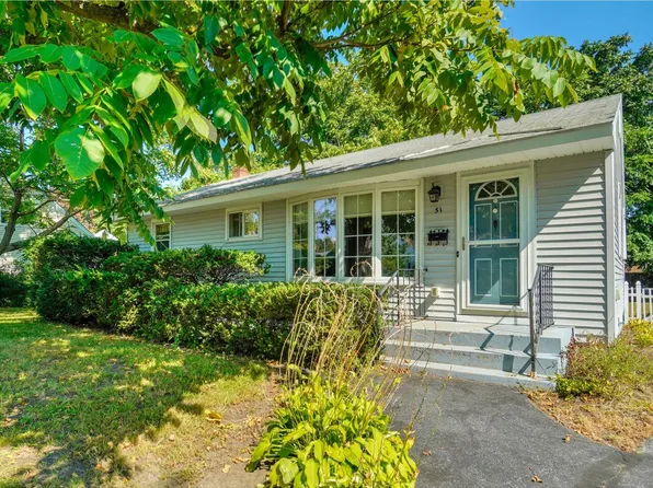 51 Loaldo Drive, Burlington, VT 05408