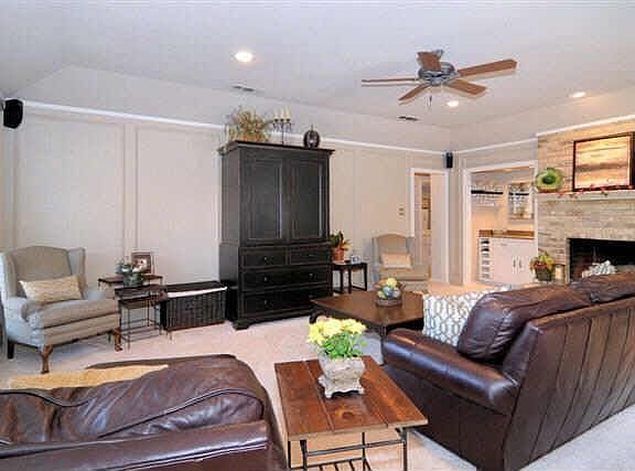 2nd image of 8015 Westover Dr