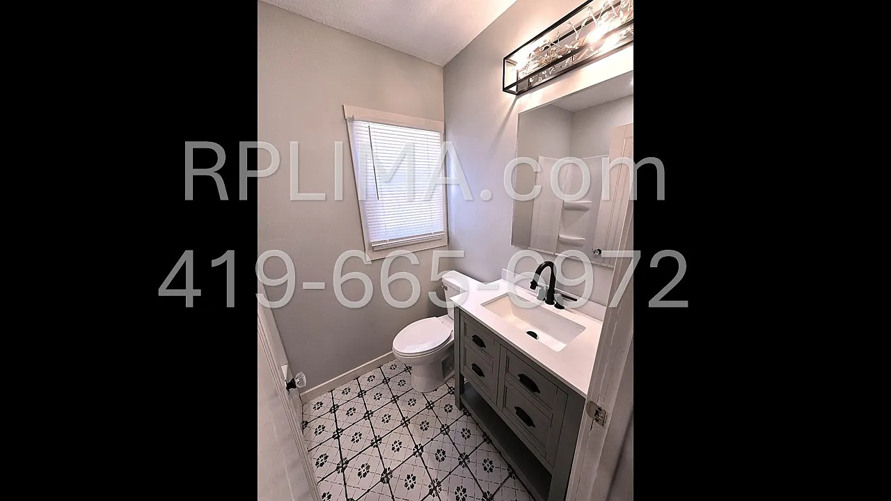 123 North Nixon Avenue - 1 — Photo 3
