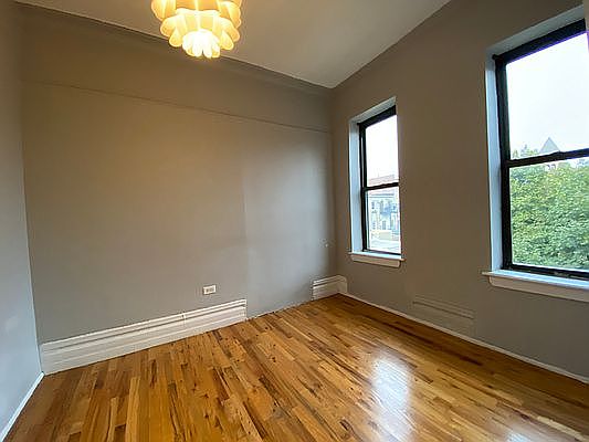 3rd image of 1061 Bergen St APT 11