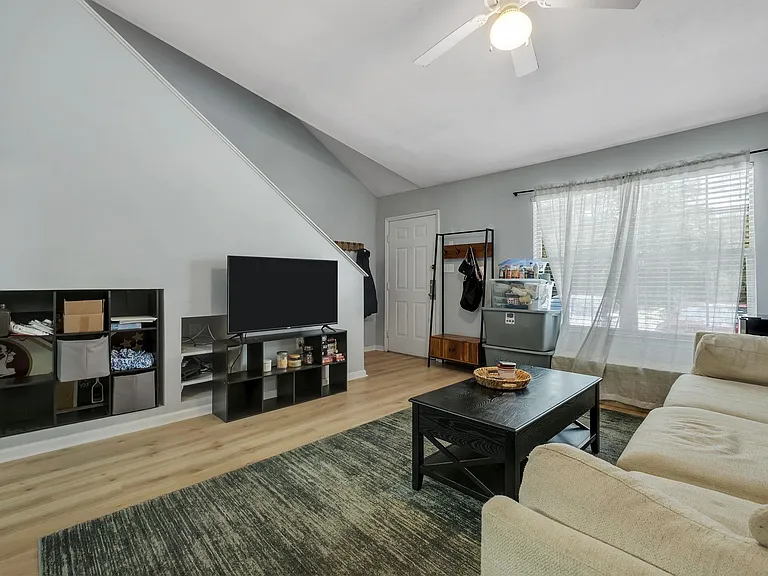 241 Dixie Dr #103 — Photo 5