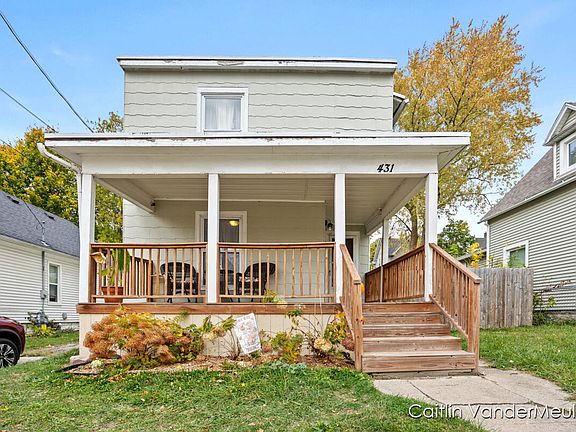 2nd image of 431 Fernando St NE