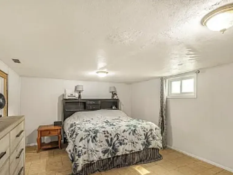 521 N Shilling Ave — Photo 18