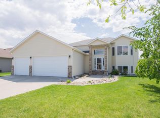 1123 38th Ave S, Moorhead, MN 56560