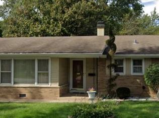 1246 Hemlock Dr, Elk Grove Village, IL 60007