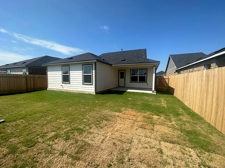 453 Alamito Ave — Photo 33