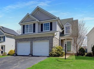 36 Kate Cir, Middle Island, NY 11953