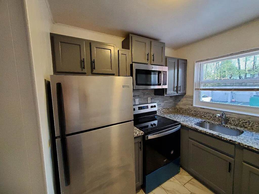 31 Smith St — Photo 2